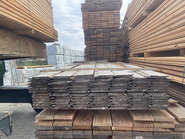 Ca. 79x thermo vuren channelsiding , 18x142mm, lengte 300cm - afbeelding 2 van  3