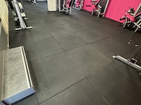 Ca. 80m2 fitnessvloer, zwart