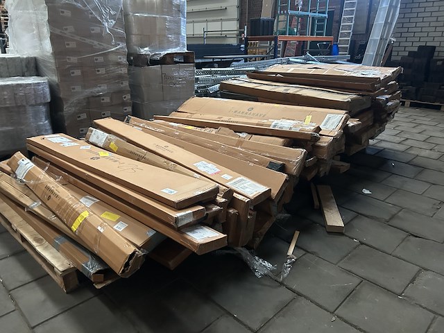 Ca. 80x diverse bamboe kledingrekken i-wannahave - afbeelding 2 van  6