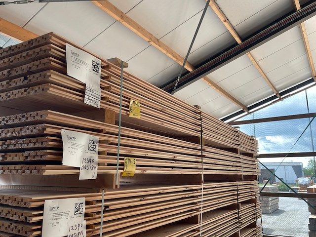 Ca. 80x douglas design- triple- deens profiel, 18x142mm, lengte 400cm - afbeelding 4 van  4