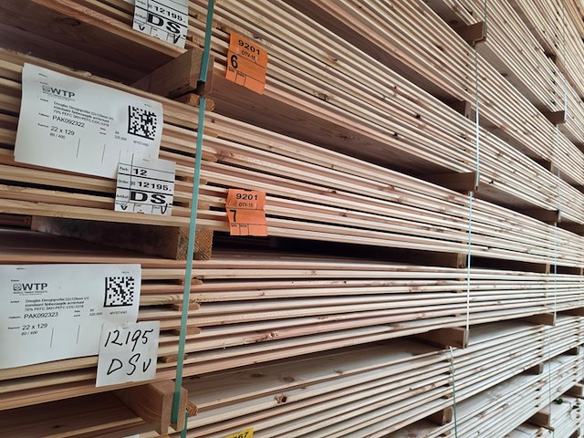 Ca. 80x douglas design- triple- deens profiel, 18x142mm, lengte 400cm - afbeelding 4 van  4