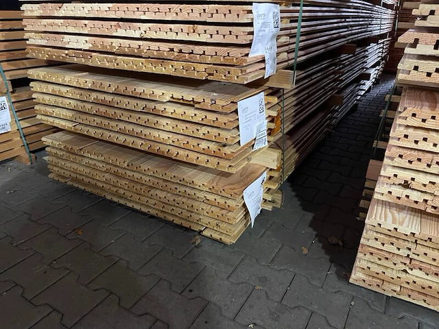 Ca. 80x douglas design- triple- deens profiel, 22x142mm, lengte 500cm - afbeelding 5 van  5