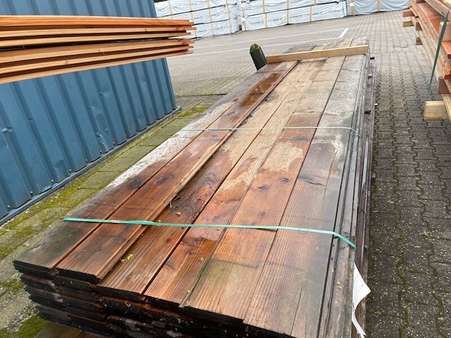Ca. 80x douglas wisselsponning/halfhoutsrabat, 18x190mm, lengte 500cm - afbeelding 1 van  3