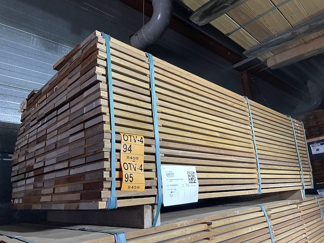 Ca. 80x guyana teak planken geschaafd, 21x120mm, lengte 215cm - afbeelding 4 van  4