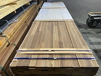 Ca. 80x guyana teak vlonderplanken gevingerlast, 27x70mm, lengte 400cm