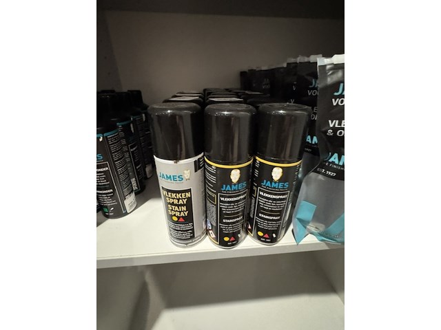 Ca. 80x meubelonderhouds product royal furniture care en james - afbeelding 2 van  11