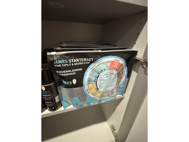 Ca. 80x meubelonderhouds product royal furniture care en james - afbeelding 3 van  11