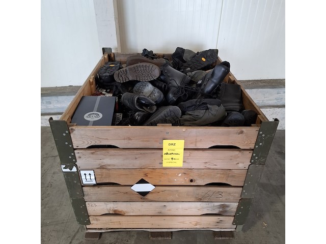 Ca. 80x paar diverse schoenen - afbeelding 1 van  7