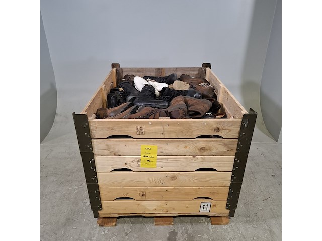 Ca. 80x paar diverse schoenen - afbeelding 1 van  9