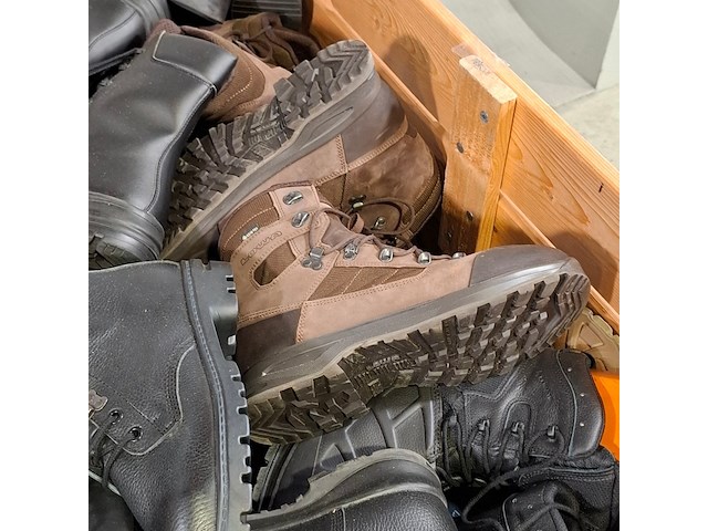 Ca. 80x paar diverse schoenen - afbeelding 7 van  9