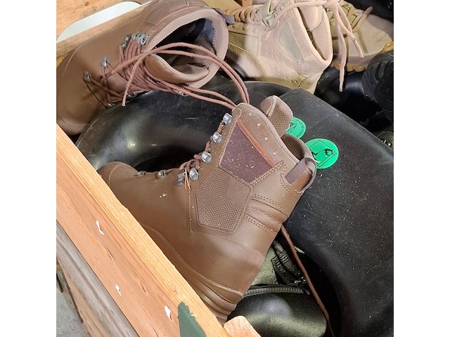 Ca. 80x paar diverse schoenen - afbeelding 8 van  9