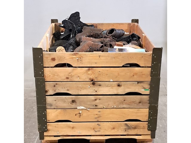Ca. 80x paar diverse schoenen - afbeelding 1 van  8