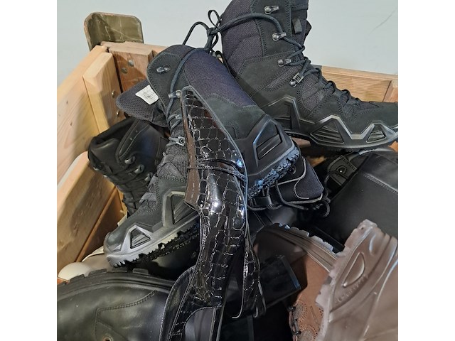 Ca. 80x paar diverse schoenen - afbeelding 6 van  8