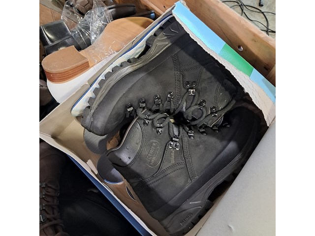 Ca. 80x paar diverse schoenen - afbeelding 7 van  8