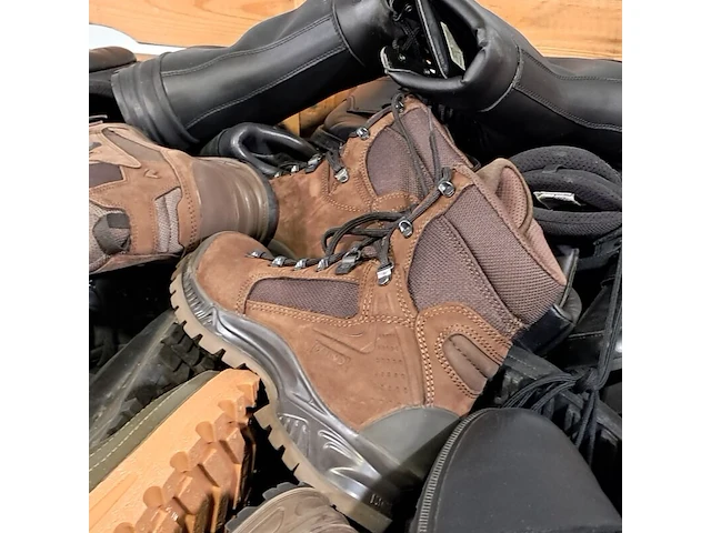 Ca. 80x paar diverse schoenen - afbeelding 9 van  10