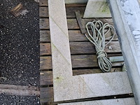 Ca. 80x plat-dak betonvoet t.b.v. zonnepanelen - afbeelding 8 van  9