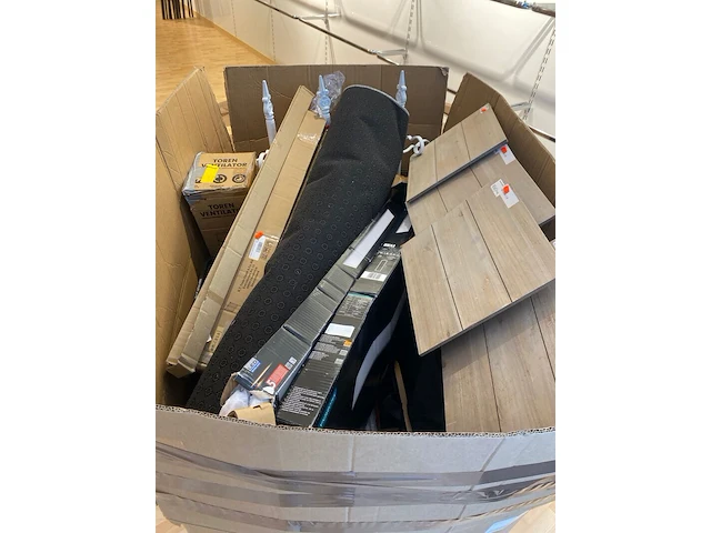 Ca. 80x winkel- en magazijninventaris - afbeelding 1 van  9