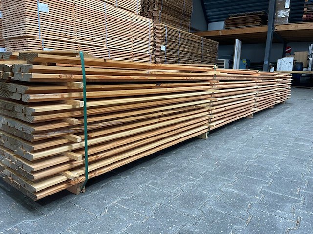 Ca. 81x douglas dubbele rhombus, 25x137mm, lengte 500cm - afbeelding 2 van  4