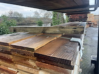Ca. 81x douglas planken fijnbezaagd, 22x200mm, lengte 400cm - afbeelding 1 van  3