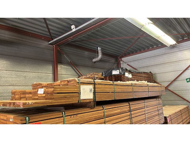 Ca. 81x guyana ipé planken geschaafd, 21x140mm, lengte 31/335cm, 37/365cm, 13/395cm - afbeelding 4 van  4