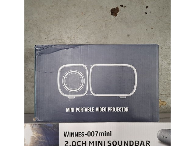 Ca. 81x led projectors en soundbars - afbeelding 2 van  9