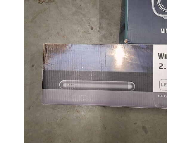 Ca. 81x led projectors en soundbars - afbeelding 5 van  9