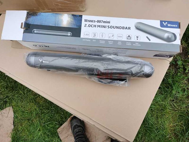 Ca. 81x led projectors en soundbars - afbeelding 7 van  9