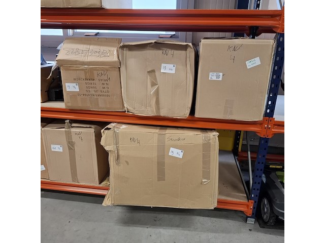 Ca. 81x led projectors en soundbars - afbeelding 9 van  9