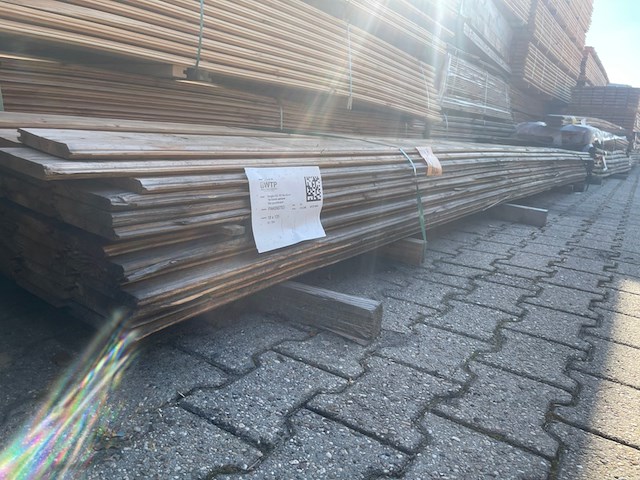 Ca. 82x douglas veer en groef, 18x145mm, lengte 500cm - afbeelding 2 van  3