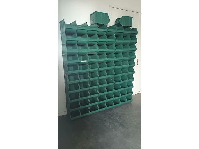 Ca. 82x magazijnbakken met grijp opening, overtoom, groen - afbeelding 2 van  4