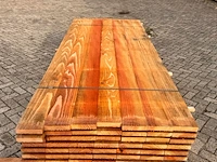 Ca. 83x douglas planken fijnbezaagd, 30x150mm, lengte 250cm