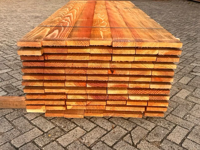 Ca. 83x douglas planken fijnbezaagd, 30x150mm, lengte 250cm - afbeelding 3 van  3