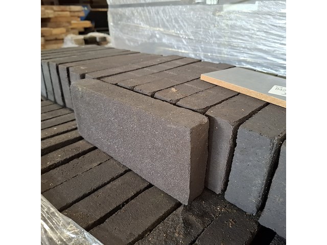 Ca. 840x gevelsteen, zwart - afbeelding 5 van  5