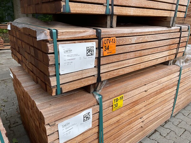 Ca. 84x angelim pedra onderliggers geschaafd, 45x68mm, lengte 155cm - afbeelding 4 van  4