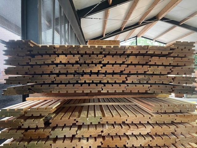 Ca. 84x douglas design- triple- deens profiel, 22x142mm, lengte 300cm - afbeelding 3 van  3