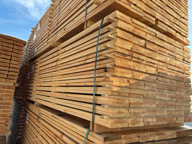 Ca. 84x douglas planken fijnbezaagd, 25x150mm, lengte 300cm - afbeelding 4 van  4