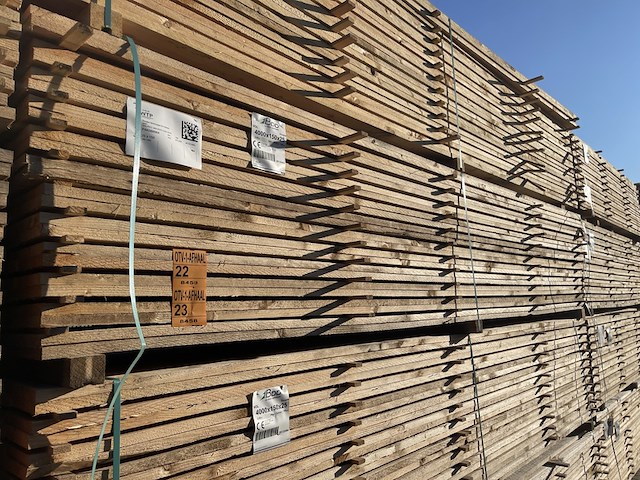 Ca. 84x douglas planken fijnbezaagd, 25x150mm, lengte 400cm - afbeelding 4 van  4