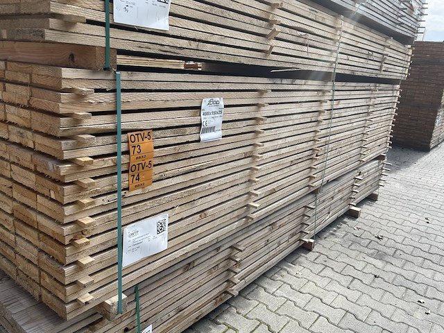 Ca. 84x douglas planken fijnbezaagd, 25x150mm, lengte 400cm - afbeelding 4 van  4