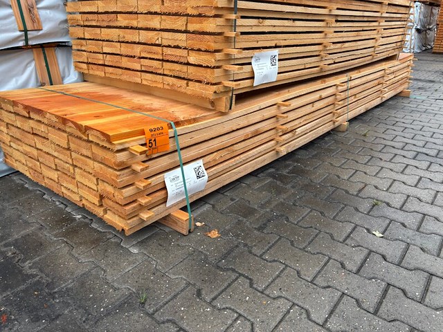 Ca. 84x douglas planken fijnbezaagd, 25x150mm, lengte 400cm - afbeelding 4 van  4