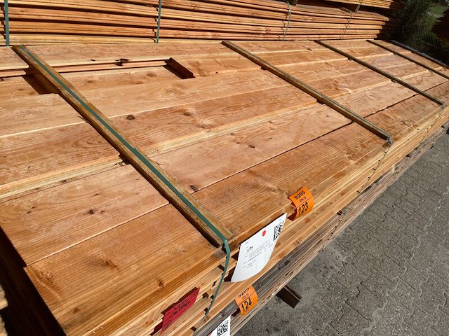 Ca. 84x douglas wisselsponning/halfhoutsrabat, 18x190mm, lengte 500cm - afbeelding 1 van  3