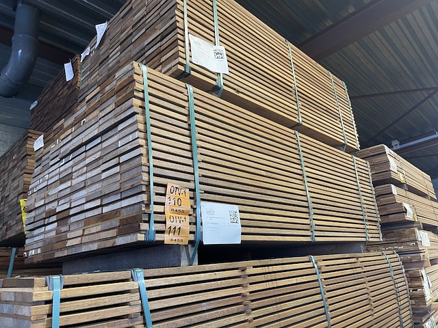 Ca. 84x guyana teak planken geschaafd, 21x120mm, lengte 215cm - afbeelding 4 van  4