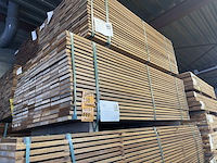 Ca. 84x guyana teak planken geschaafd, 21x120mm, lengte 215cm - afbeelding 4 van  4