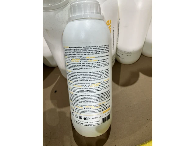 Ca. 84x milk shake activerende emulsie, z-one - afbeelding 4 van  5