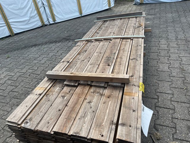 Ca. 84x thermo vuren channelsiding, 18x142mm, lengte 5/250cm, 79/300cm - afbeelding 1 van  3