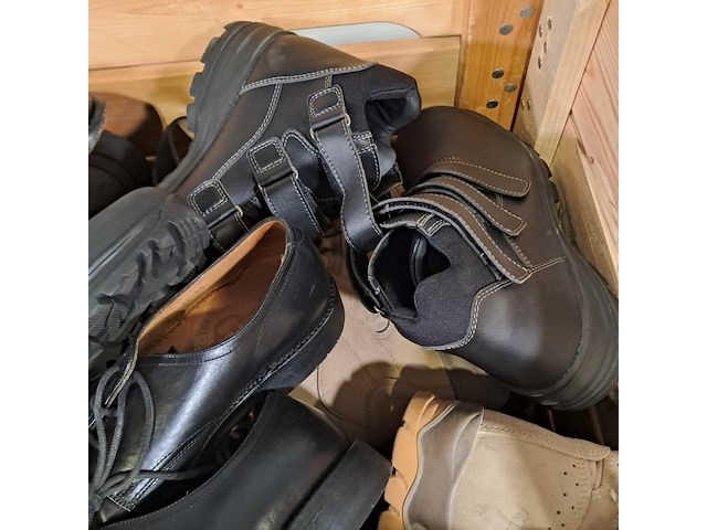 Ca. 85x paar diverse schoenen - afbeelding 8 van  8