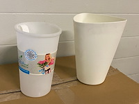 Ca. 85x zelf bewaterende bloempotten - afbeelding 1 van  5