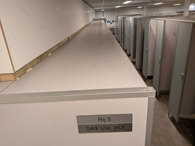 Ca. 8,65 meter lockerkast wandmodule — 81x locker safe-o-mat - afbeelding 5 van  11