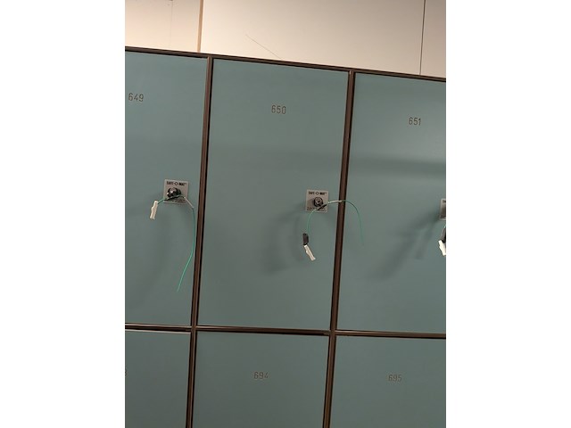 Ca. 8,65 meter lockerkast wandmodule — 81x locker safe-o-mat - afbeelding 7 van  11