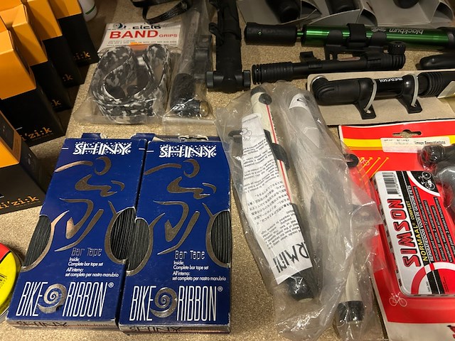 Ca. 86x racefiets onderdelen en accessoires - afbeelding 4 van  11