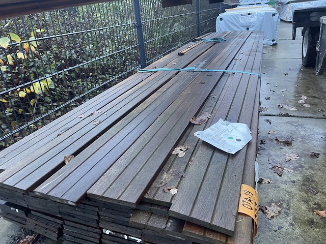 Ca. 87x guyana teak planken geschaafd, 16x140mm, lengte 400cm - afbeelding 1 van  3